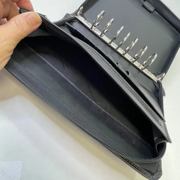 Franklin Covey  Zip Around Classic Planner  7 Ring  10.5" X 8" Black - Picture 5 of 14